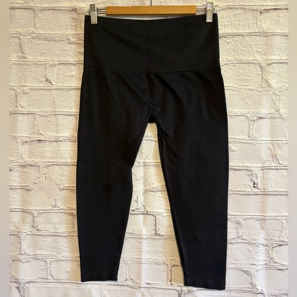 Breezie’s Tummy Controlling Leggings - Picture 5 of 6